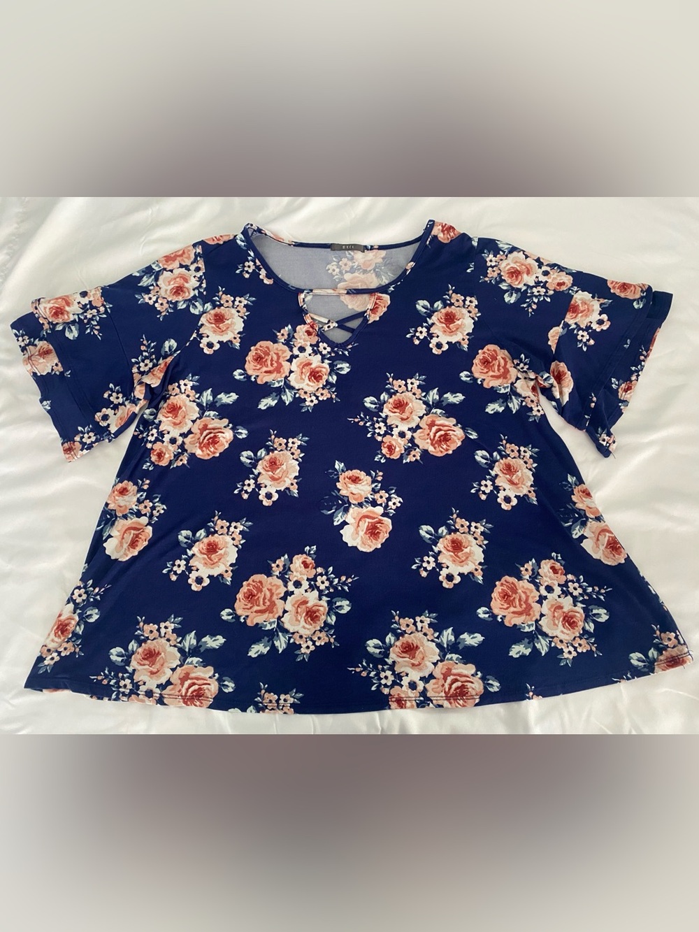 Navy Floral Crisscross V Neck Top - Size 2X